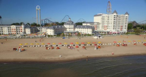 Cedar Point Hotel Breakers, Sandusky